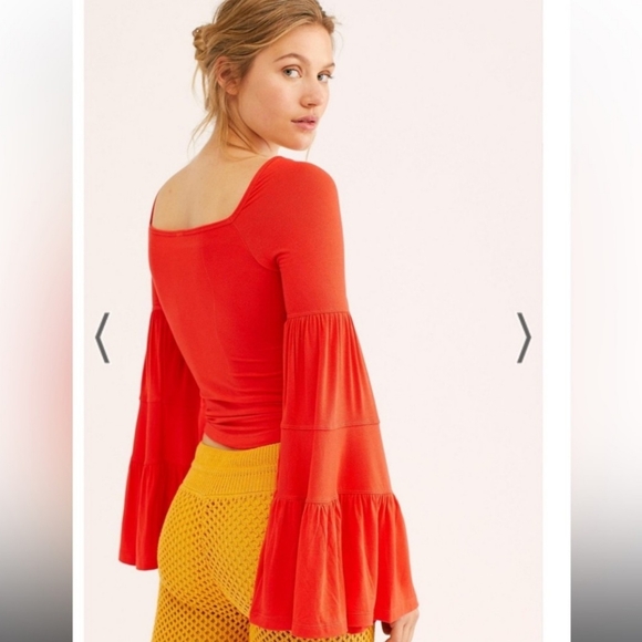 Free Peoole Size Large Red Bell Sleeve Top EUC - Picture 6 of 6